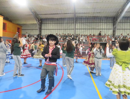 Colegio Colonos de Alerce