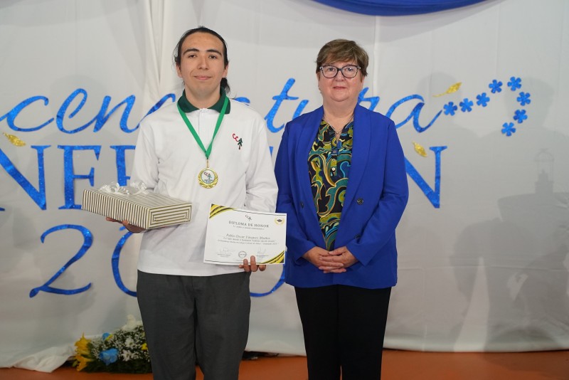 Colegio Colonos de Alerce