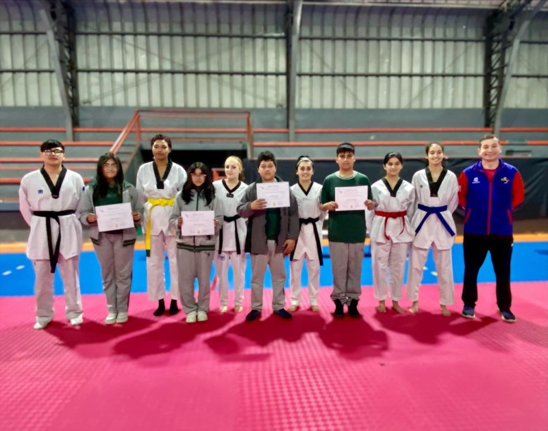 Colegio Colonos de Alerce