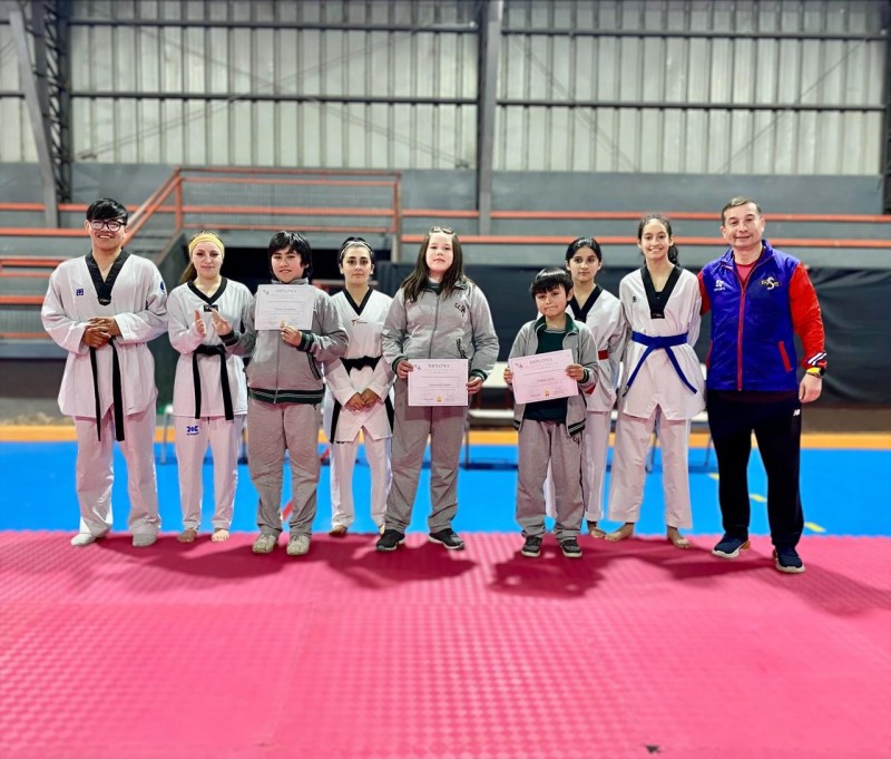 Colegio Colonos de Alerce