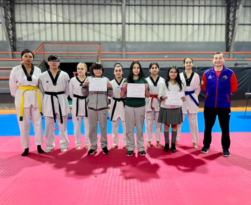 Colegio Colonos de Alerce